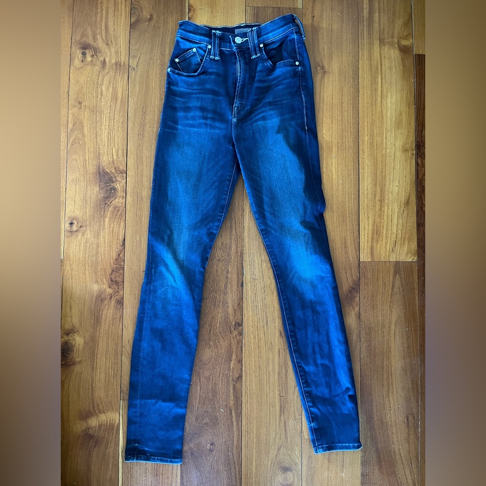 Mother denim high waisted stretch jeans. Size 24. NWOT never been worn.